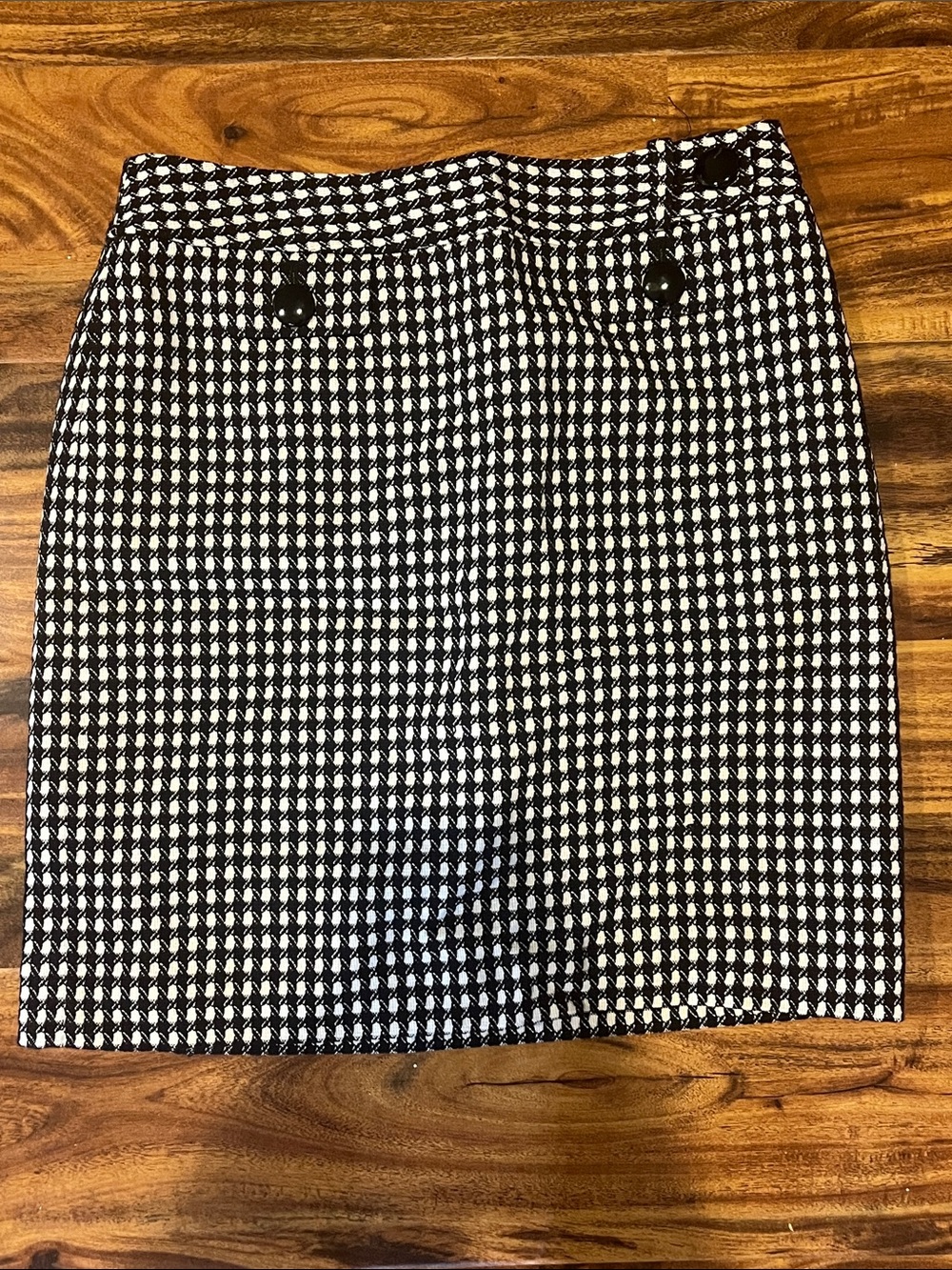Ann Taylor Black and White Houndstooth Pencil Skirt